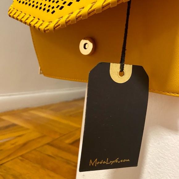 Mods Luxe Crossbody Purse - Picture 3 of 5